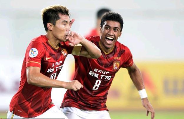 晚邮报：孔蒂向球队发表了一小时讲话，要求球员立即拿出状态