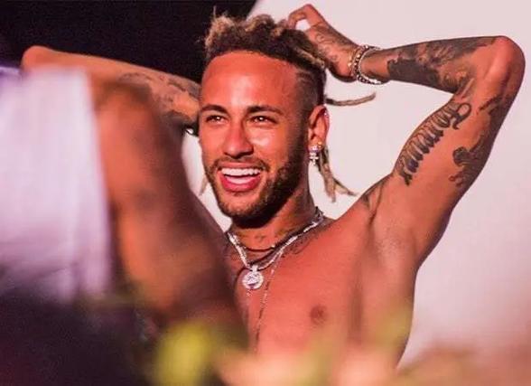 美媒：约基奇在他出手的全部12个区域均为热区