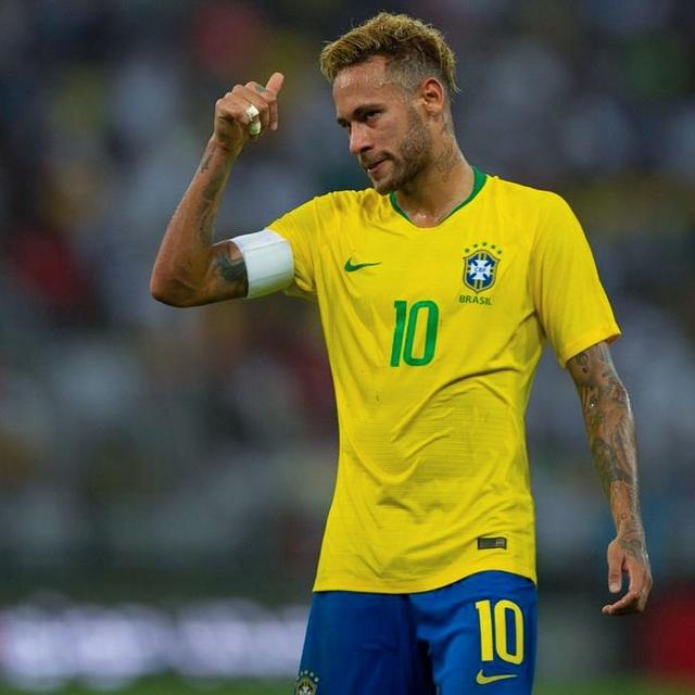 都体：米兰在关注布雷斯特左闸洛科，他是本赛季法甲抢断王