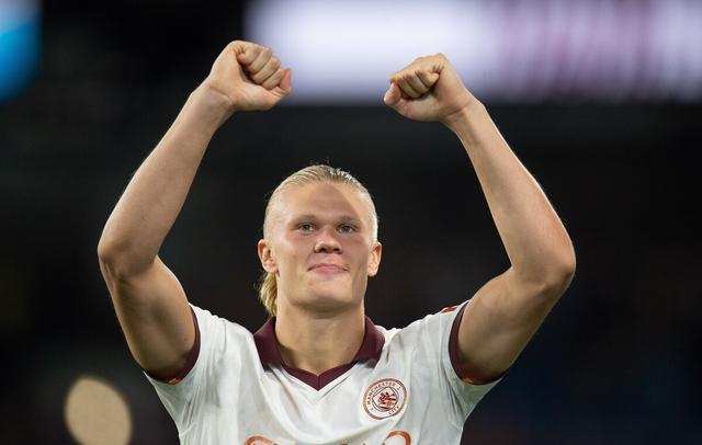 笑一笑呗!奥利塞当选全场最佳球员，赛后自拍一脸严肃（奥利塞荣膺全场最佳，赛后自拍面无表情，笑一个？）